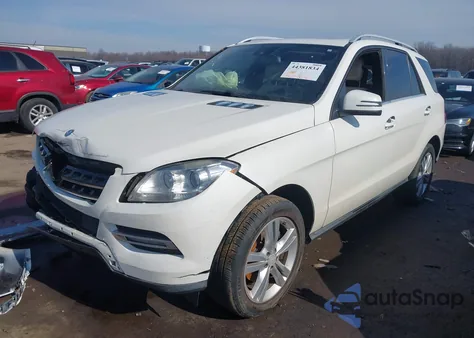 2013 Mercedes-Benz Ml 350 4Matic z USA, uszkodzony, nr VIN 4JGDA5HB3DA112403